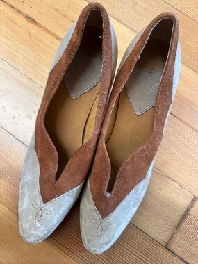 Suede Two-Tone Pointed Pumps- Brown and Beige Latigo